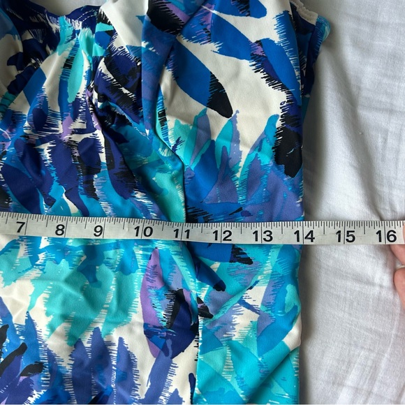 Nicole K Shelf Bra Lined Blue Abstract One-Piece Swimsuit XXL - Picture 7 of 9